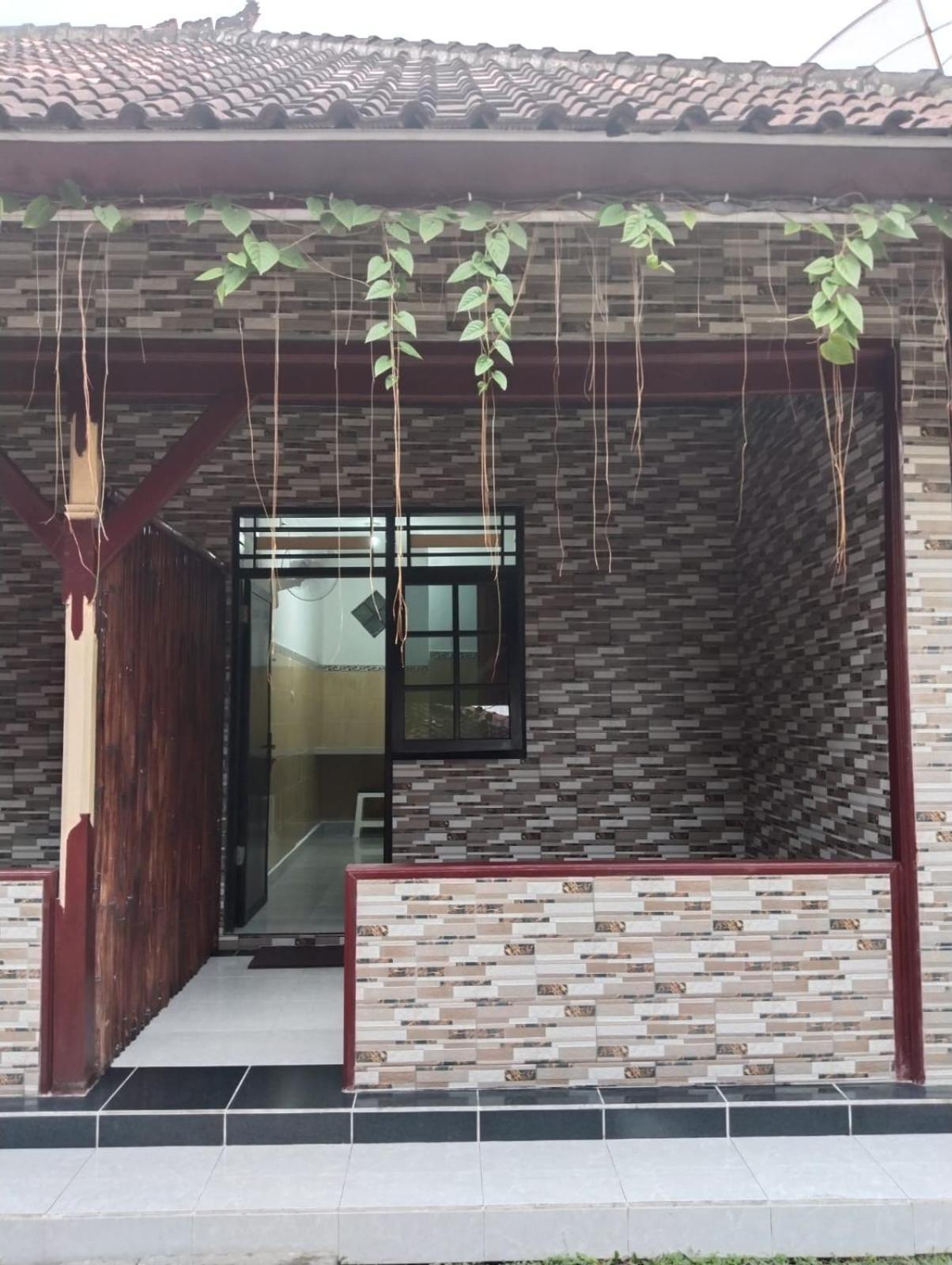 Hotel Lestari 길리마눅 외부 사진