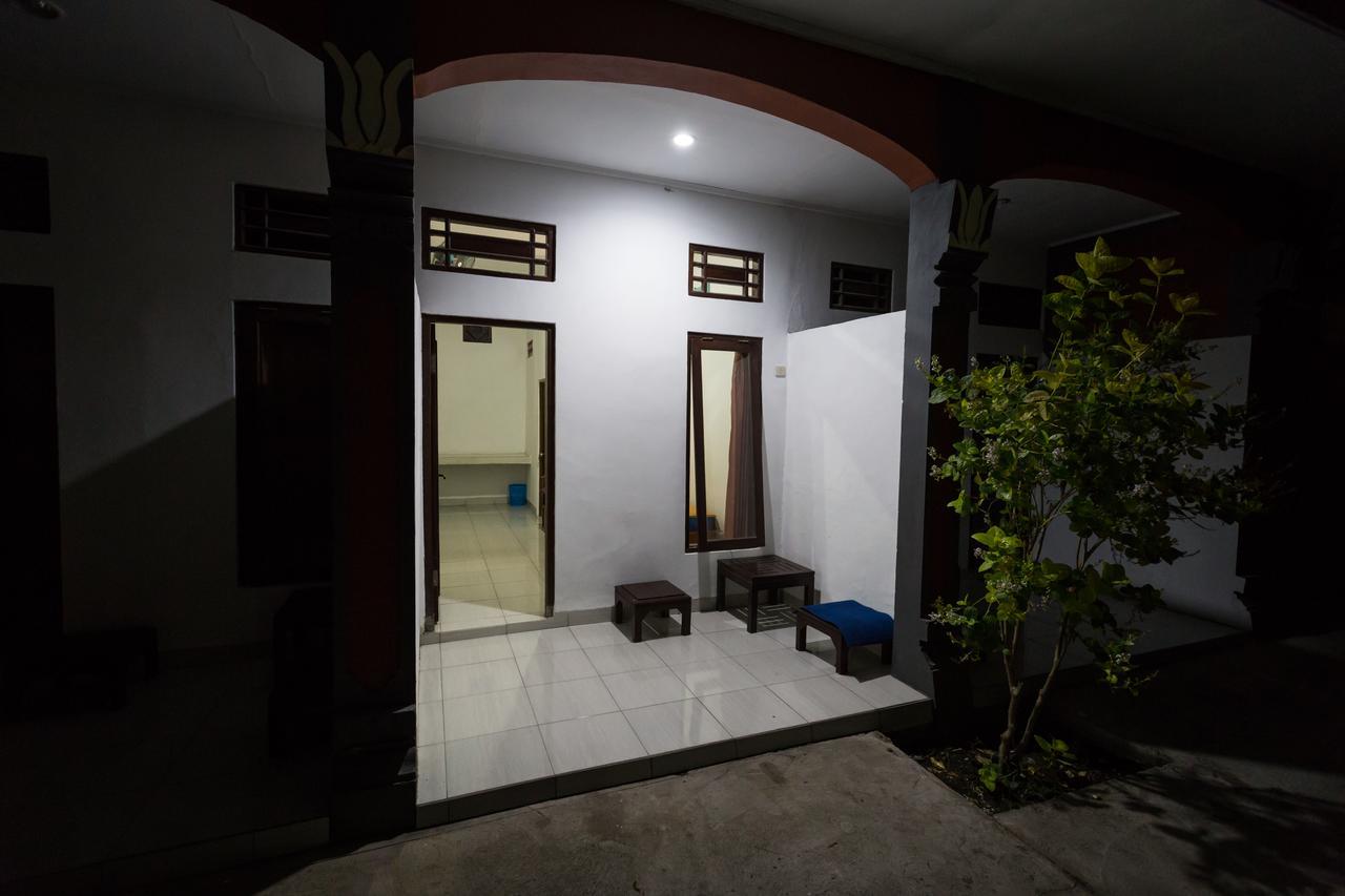 Hotel Lestari 길리마눅 외부 사진