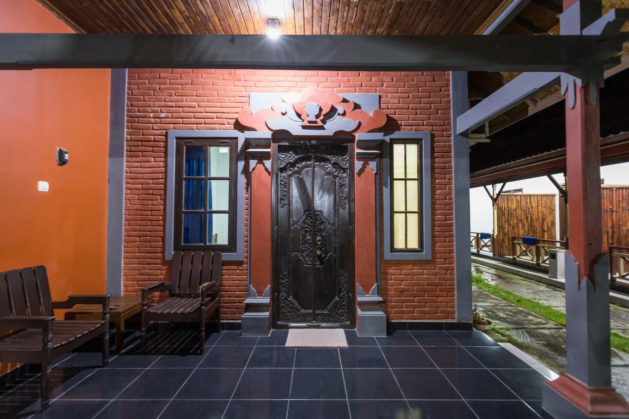 Hotel Lestari 길리마눅 외부 사진